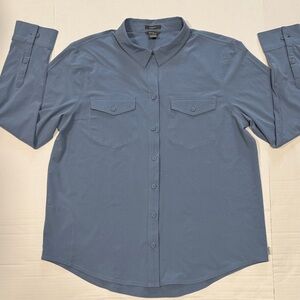 Women’s Eddie Bauer moisture wicking light weight dress Long Sleeve Shirt